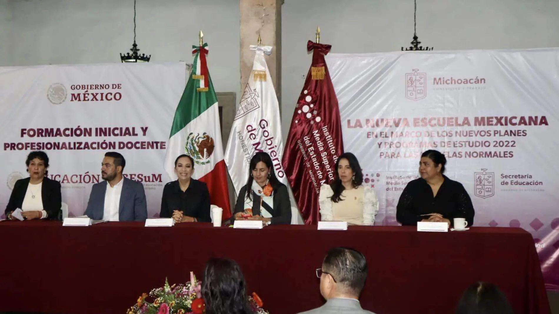 Conferencia en torno a la Nueva Escuela Mexicana